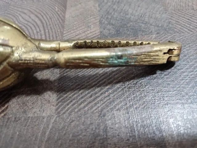 Antigo Quebra Nozes Em Bronze (Usado) - Foto 2