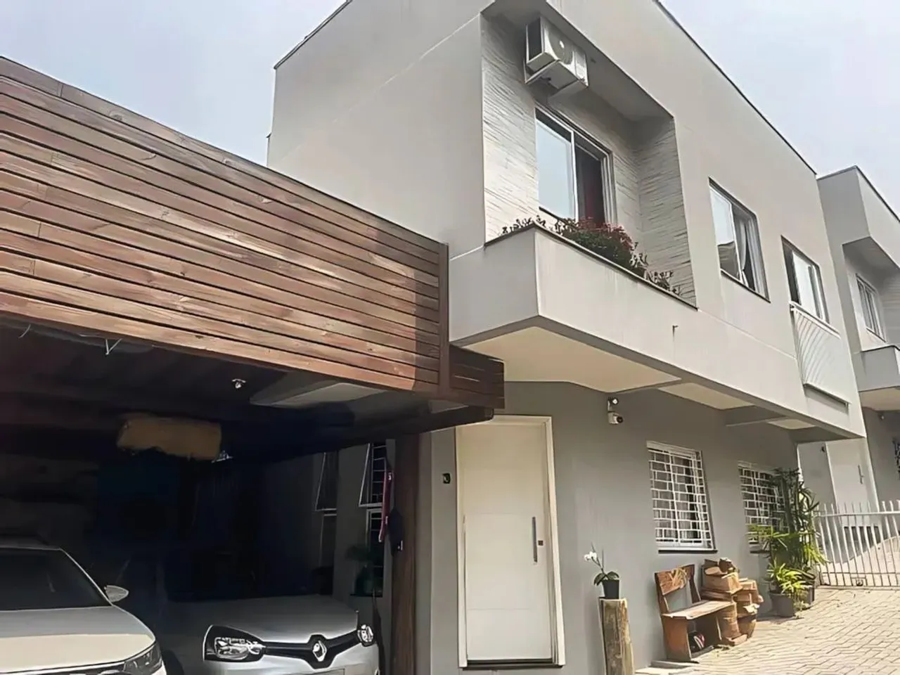 Sobrado à Venda no Bairro Alto Localização Privilegiada, Segurança e Conforto