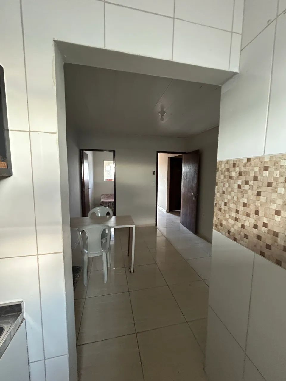 Kitnets mobiliadas , alugamos mensais e diárias, com 1?e 2 quartos  - Foto 3