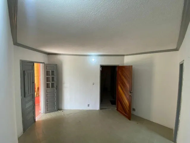 Apartamento Térreo para Aluguel no José Tenório - 2 Quartos, Nascente e Garagem