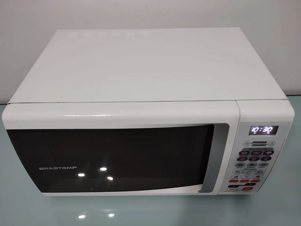 Micro-ondas Brastemp Maxi Gratine 31 litros com Grill - Foto 4