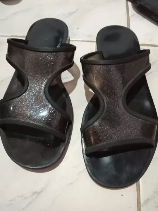 Sandálias Femininas Preta de Glitter Melissa 