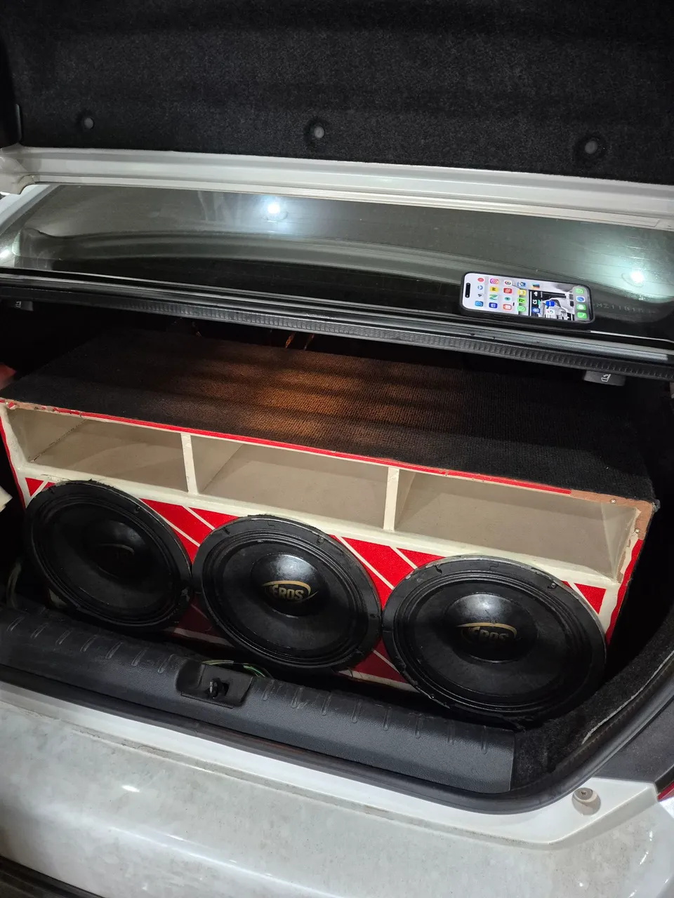 Som automotivo completo