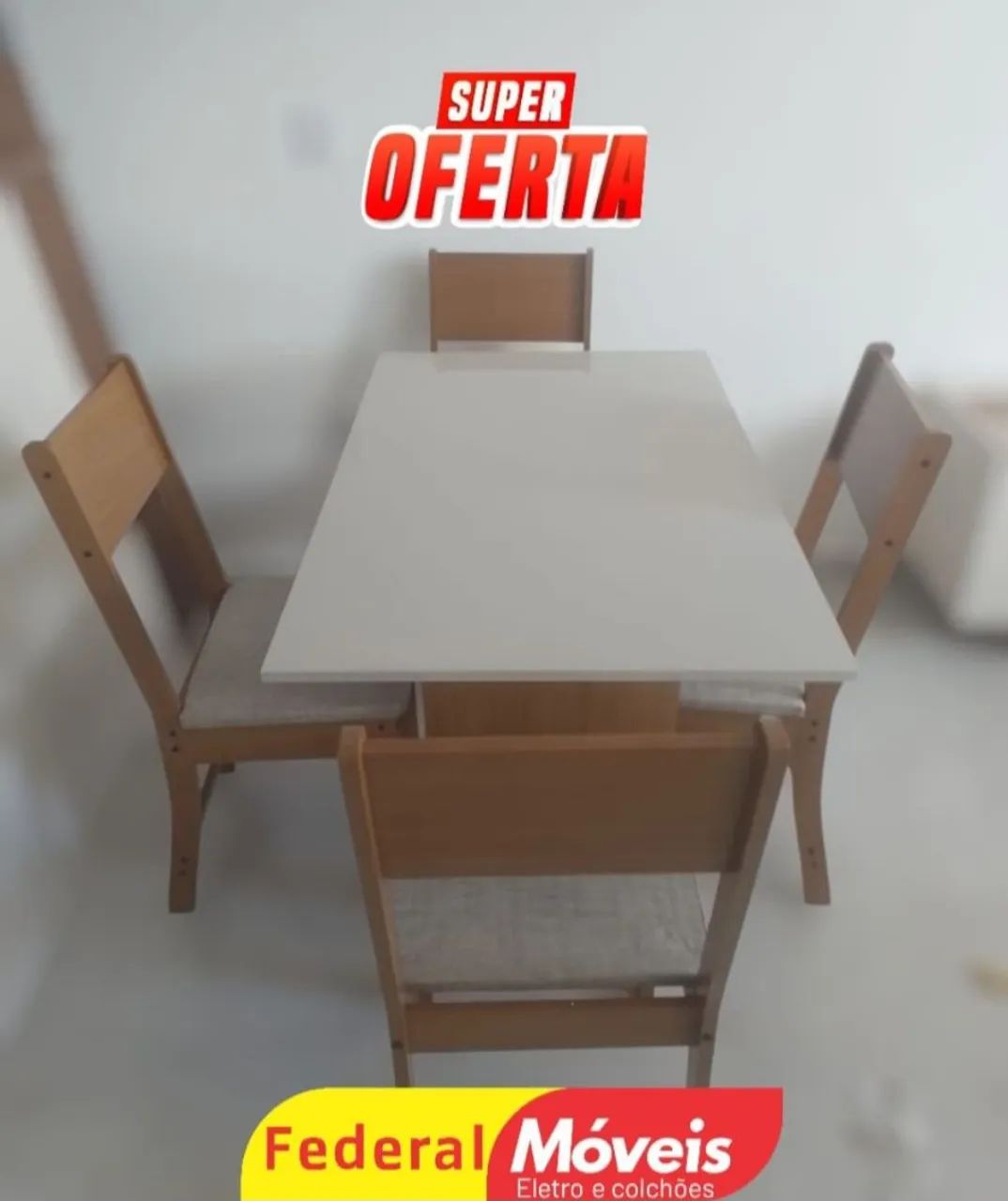 Conjunto de Mesa com 4 Cadeiras - Novo, Moderno e Elegante!