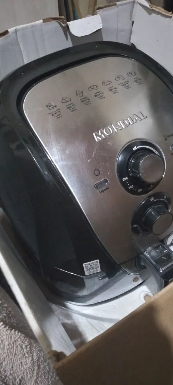 Fritadeira Elétrica Air Fryer Mondial semi nova