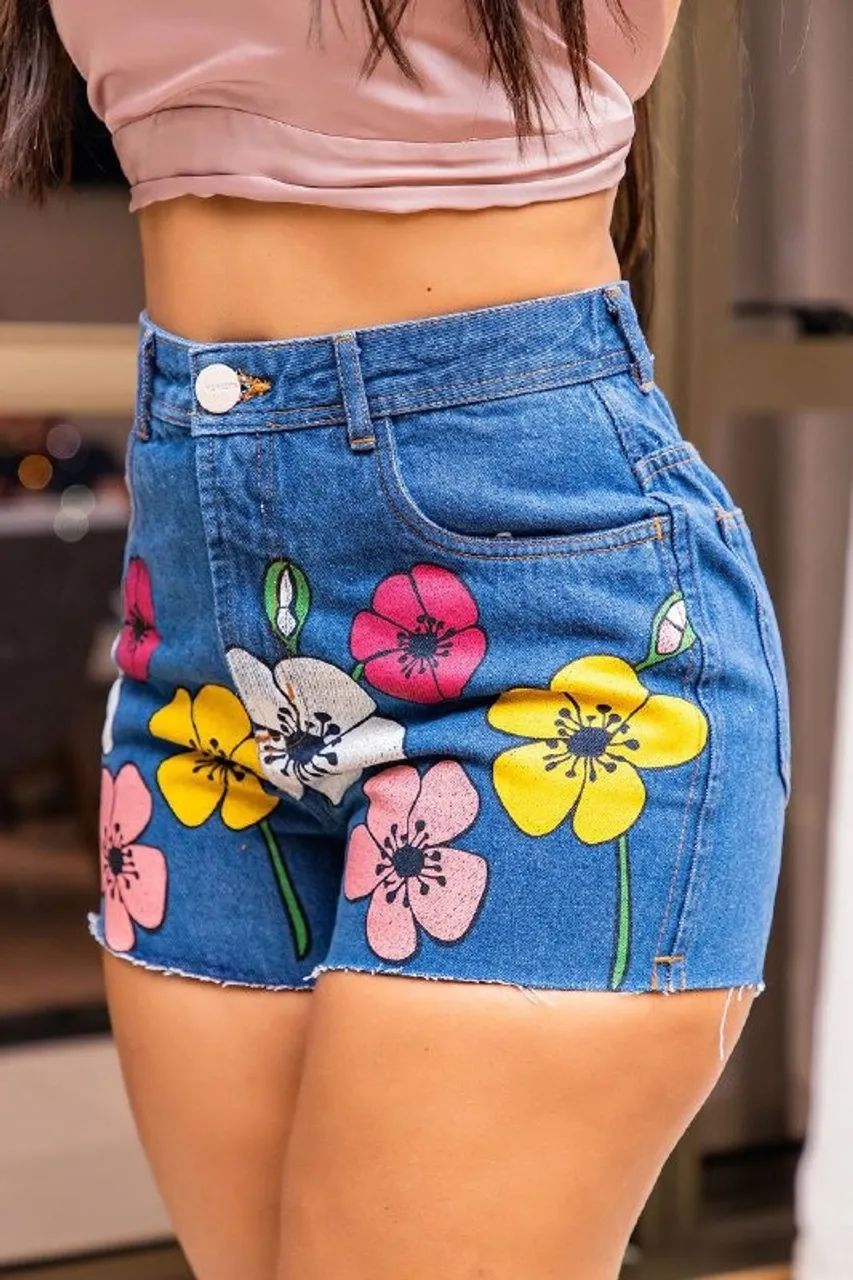 Short Mom Hibiscos Mamacita