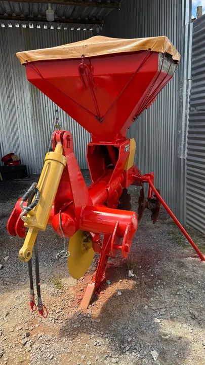 Subsolador (RIPER FLORESTAL) e Adubador BIZMAQ 300 HE COM HAST MAIOR - Foto 6