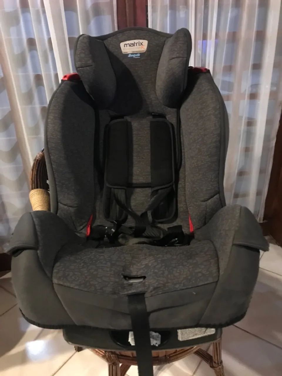 Cadeira para carro Burigotto Matrix Evolucion, para crianças de até 25 kg. 