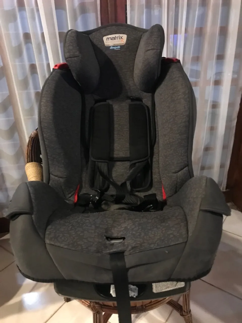 Cadeira para carro Burigotto Matrix Evolucion, para crianças de até 25 kg.