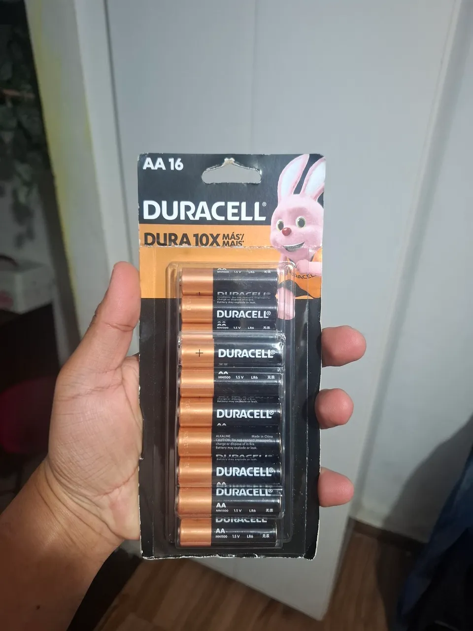Pilhas Duracell AA - Pacote com 16 unidades