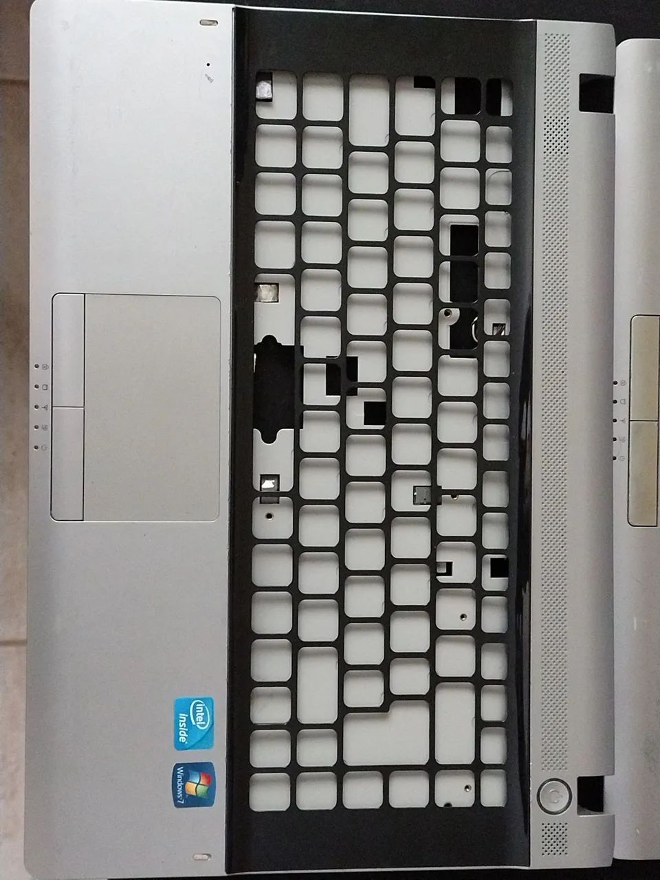 Carcaça superior Samsung RV411/415/420. - Foto 2