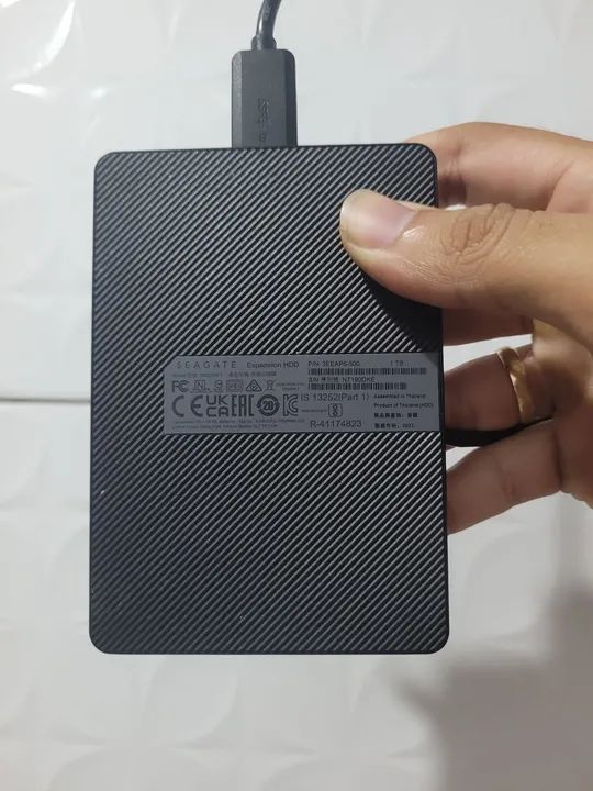 HD externo 1tb seagate semi novo - Foto 2