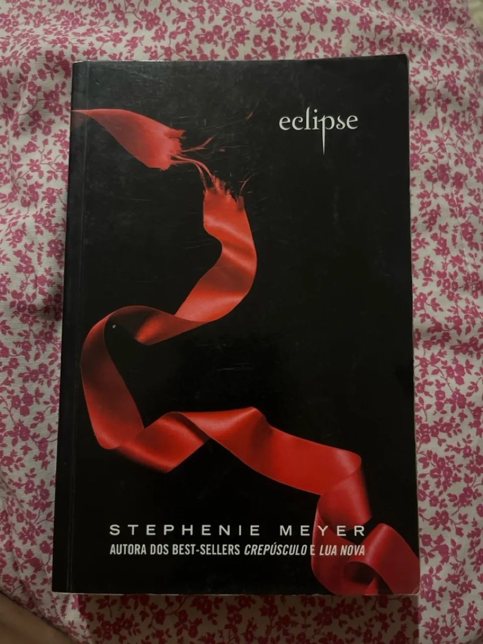 Eclipse and New Moon Books from the Twilight Saga - Stephenie Meyer
