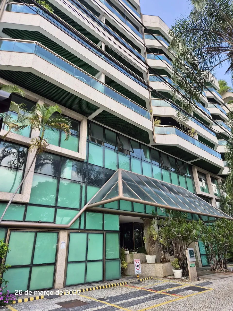 Imóvel mobiliado para aluguel com 1 quarto em Lagoa - Rio de Janeiro - RJ