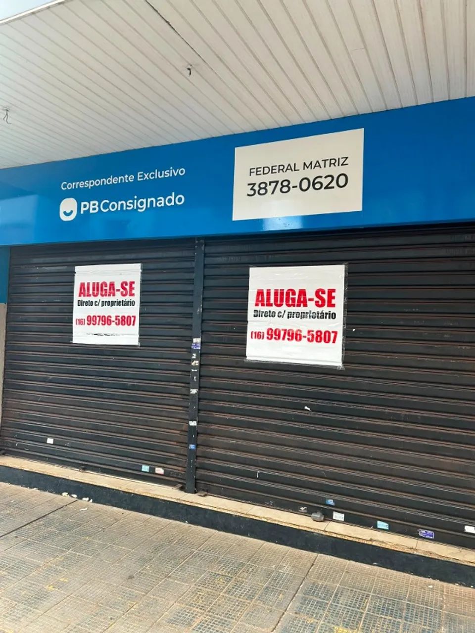 Aluga - se  Sala Comercial