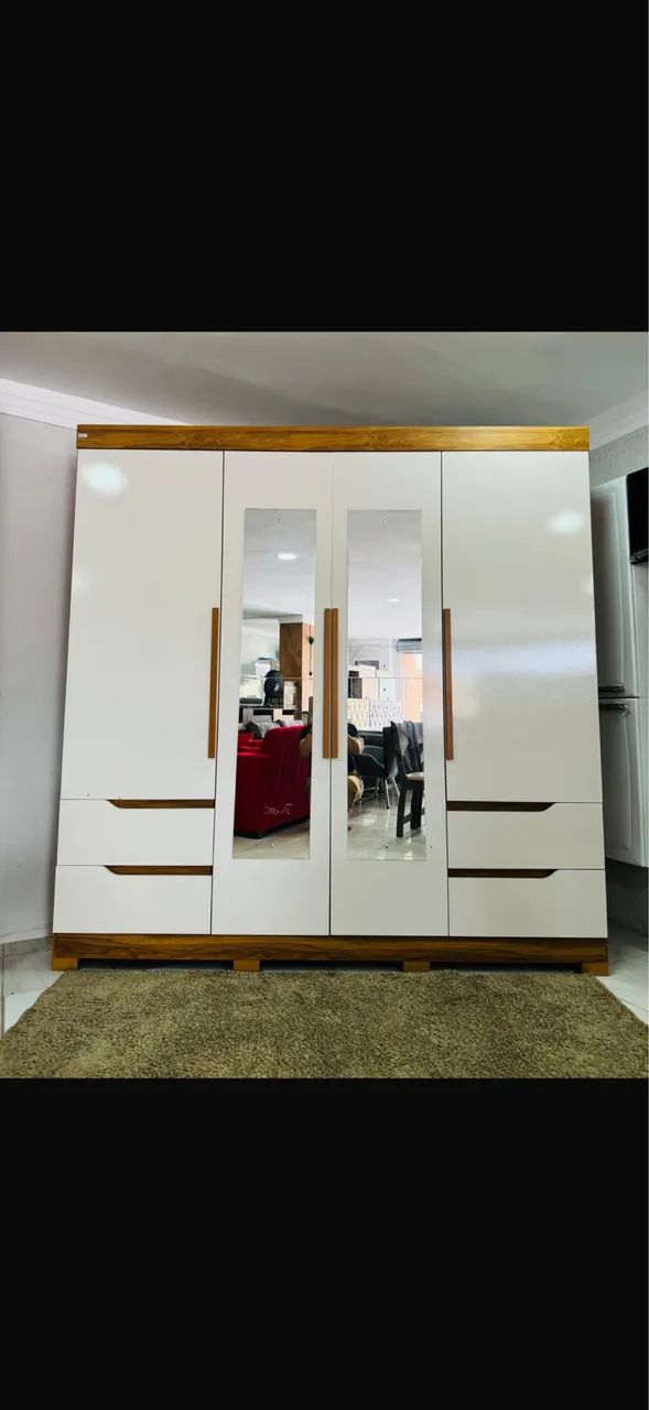 Vendo Guarda Roupa Casal 