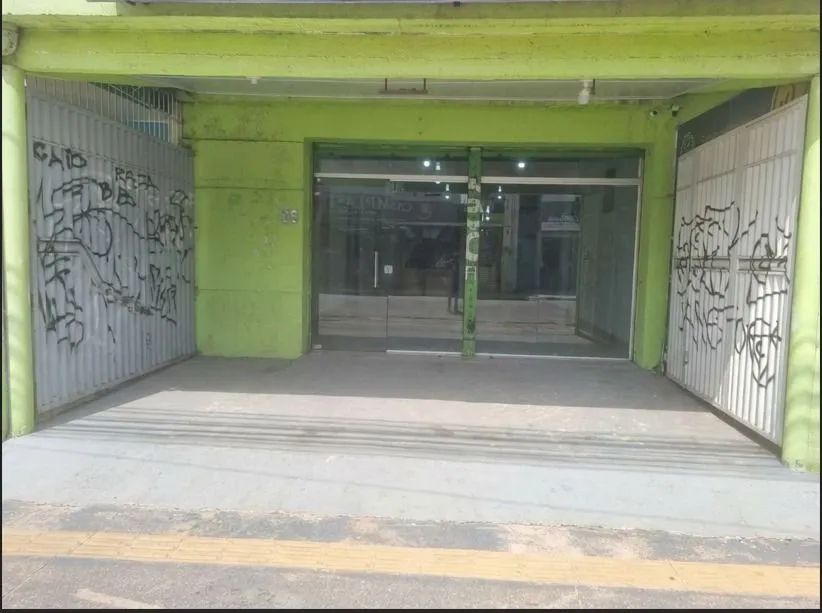 Alugo ponto comercial no entroncamento. 