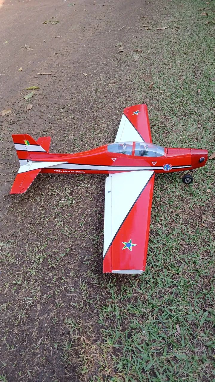 Vendo aeromodelo tucano  - Foto 2