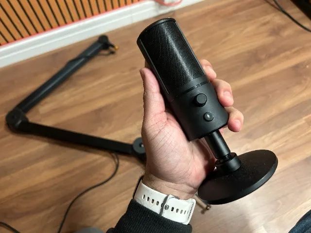 Microfone Razer Seiren X com Braço articulado Arcano - Foto 5