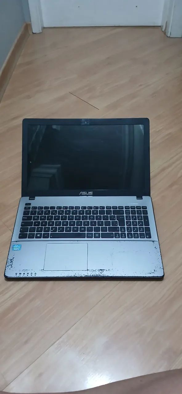 Notebook ASUS X550CA - Intel Core i3 - 6 GB RAM - HD 500 GB