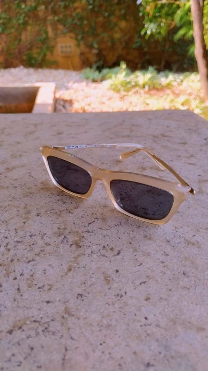 Óculos de Sol Michael Kors Nude Translúcido Modelo mk2074u