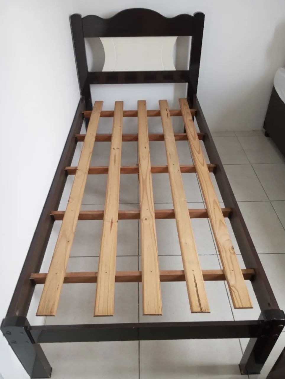 Cama de solteiro MDF