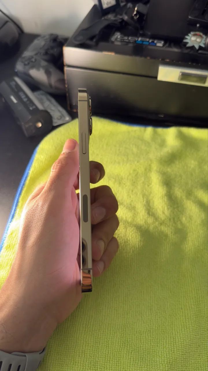 iPhone 13 Pro Max - Foto 2
