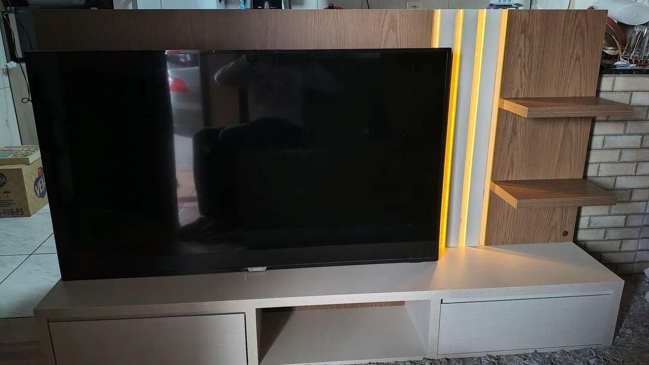 Painel com rack suspendo  - Foto 2
