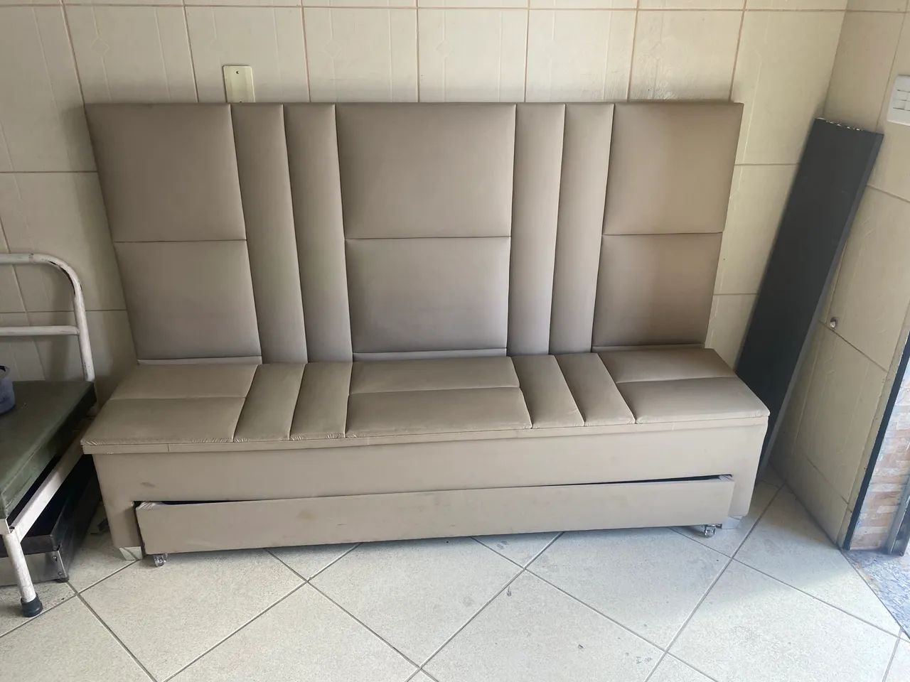 Cabeceira e sapateira 