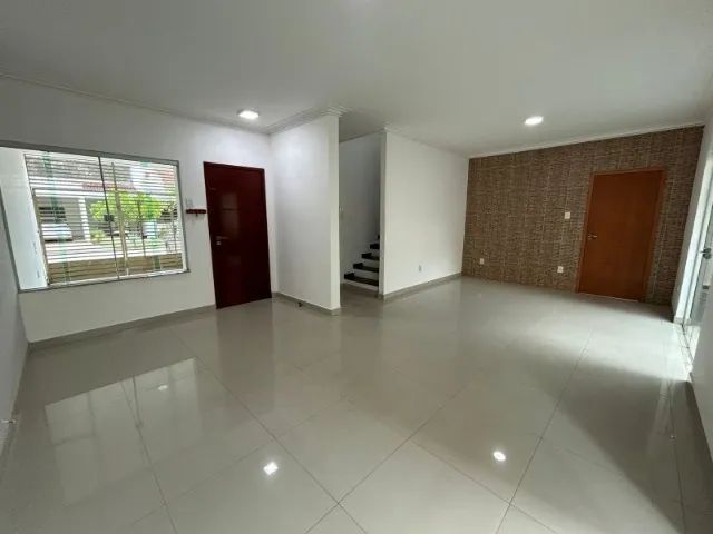 Alugo casa 3/4 - Av. Duque de Caxias