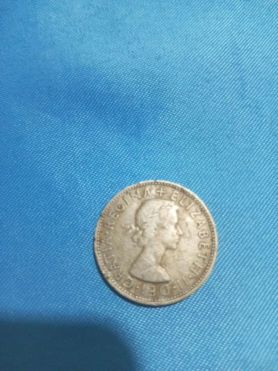 Moeda antiga da Rainha Elizabeth do ano de 1962. - Foto 2