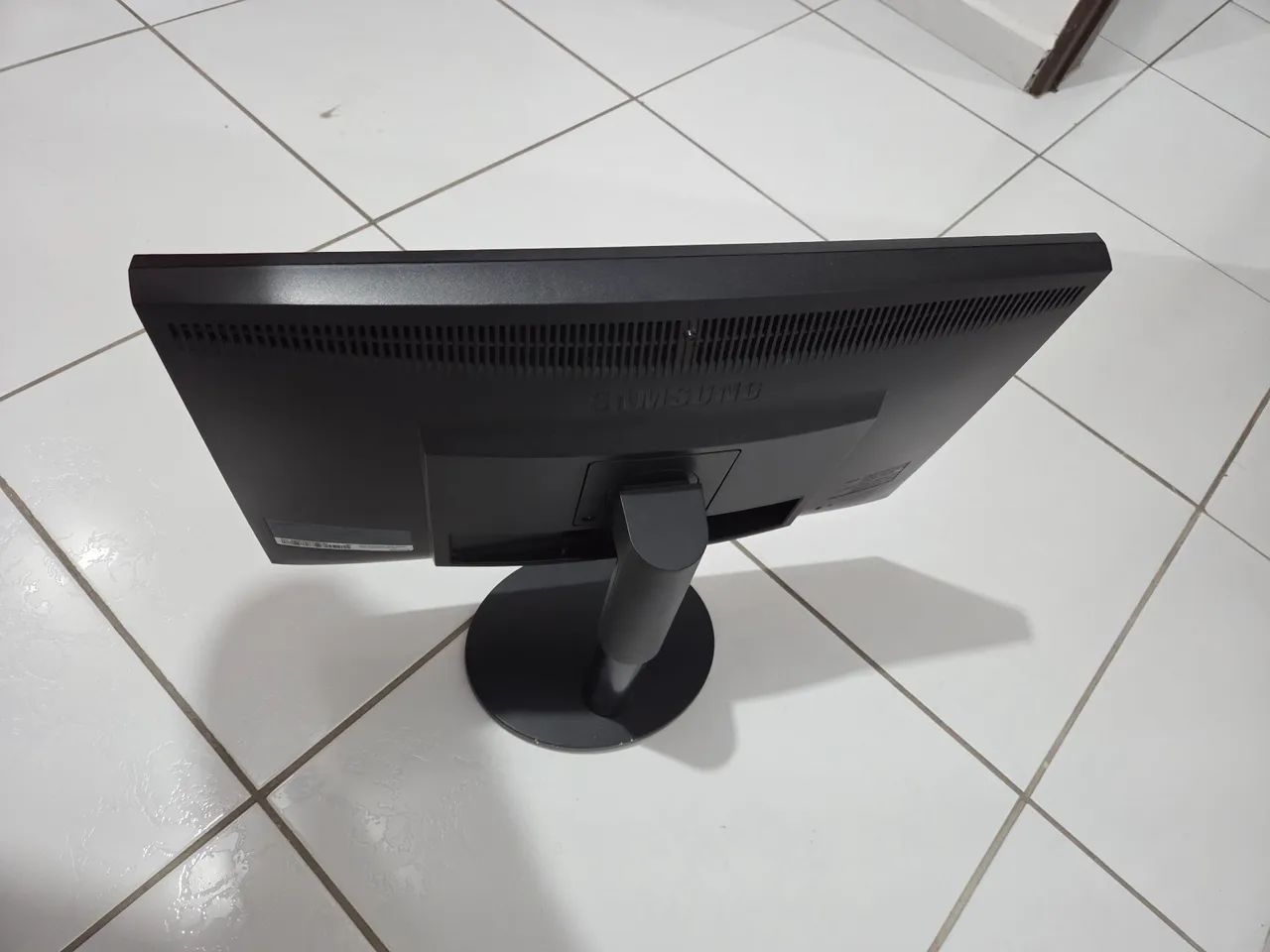 Monitor Samsung 22 polegadas + Adaptador DP - Foto 2