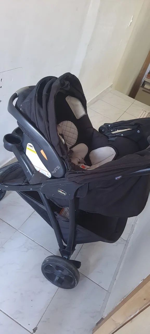 Carrinho + Bebê Conforto + Base para Carro Chicco - Completo - Foto 5