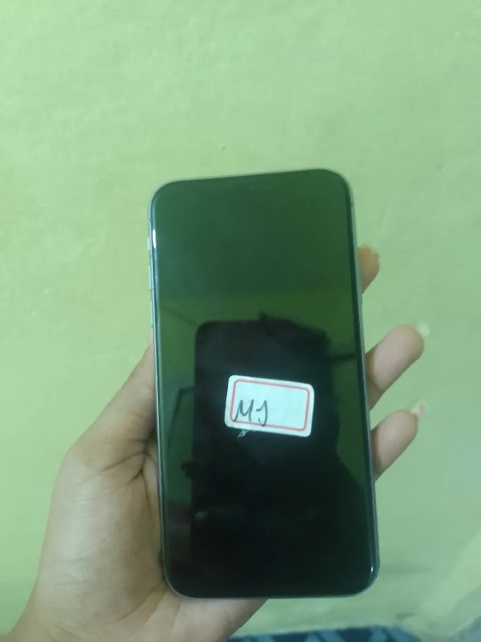 Celular iPhone 11 para retirada de peças 