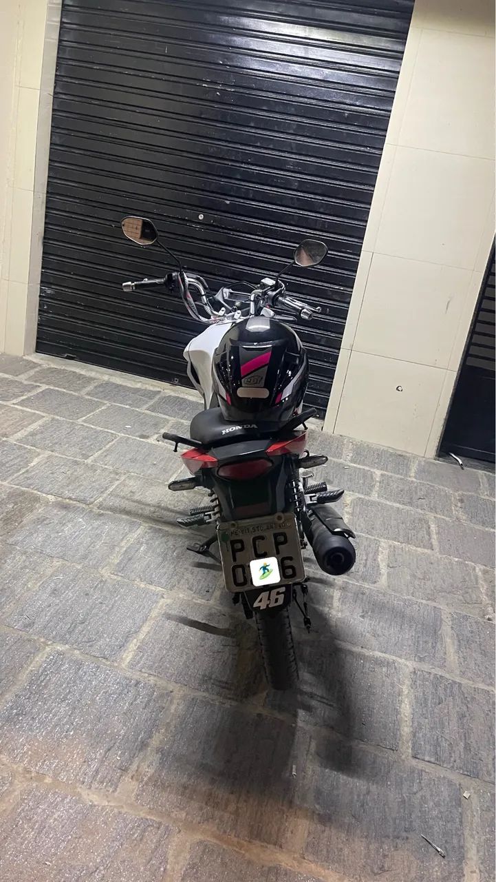Titan 150 2015.