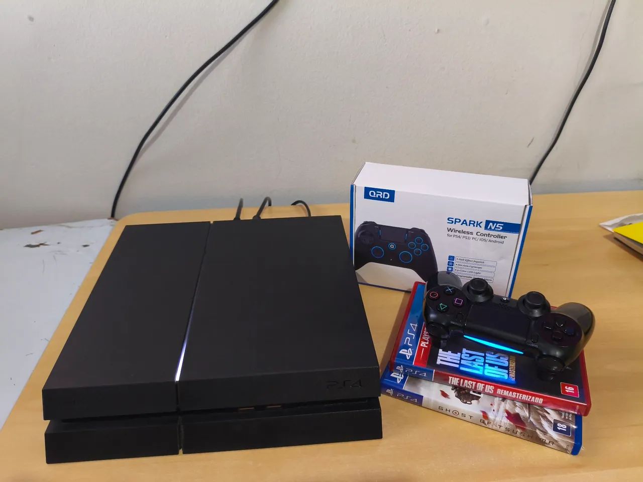 Ps4 fat de 500gb funcionando perfeitamente 