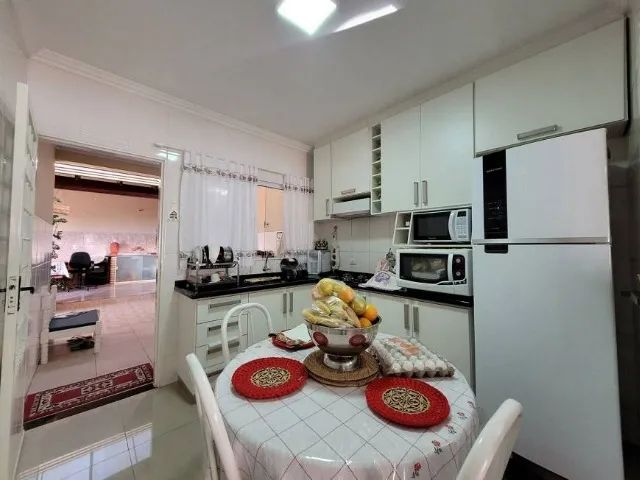 Casa com 3 Quartos e 2 banheiros à Venda, 150 m²  - Foto 4
