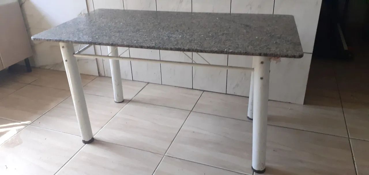 Mesa de marmore