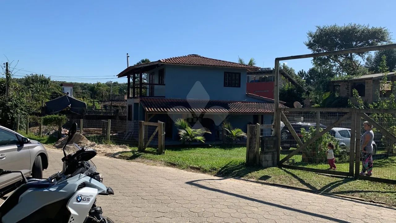 Casa com 3 dormitórios no bairro Ouvidor em Imbituba/SC - Foto 2