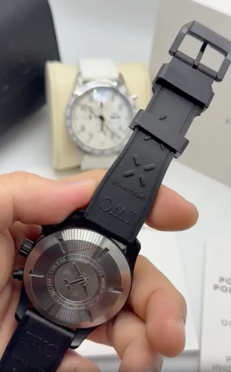 Relógio IWC Pilot Cronograph 43mm - Foto 4