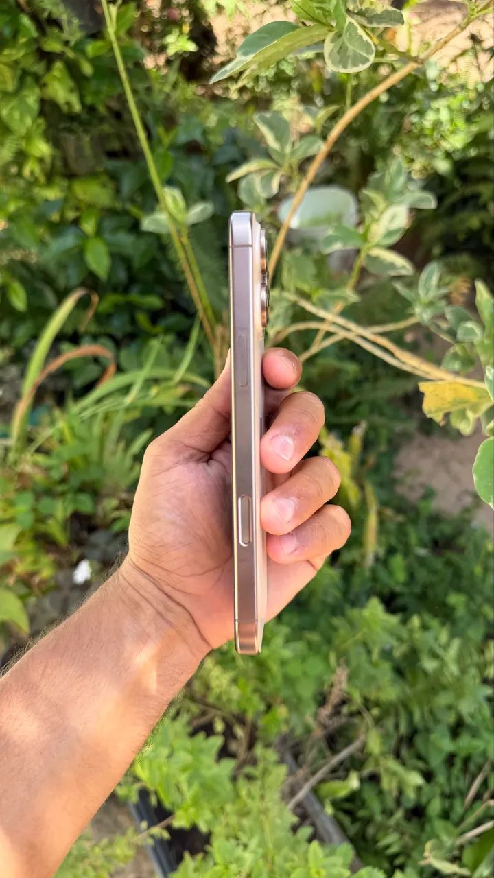 IPhone 16 pro Max 256gb - Foto 3