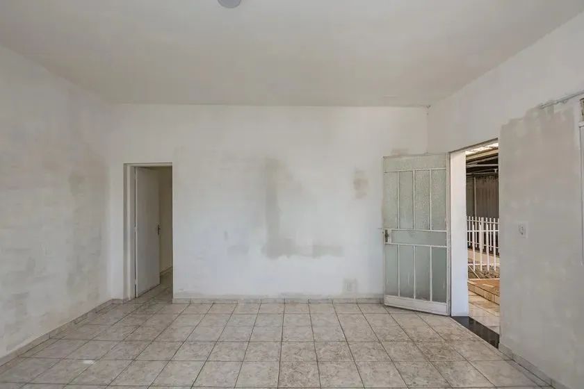 Casa à Venda - João Pinheiro, 2 Quartos, 280 m2 - Foto 5