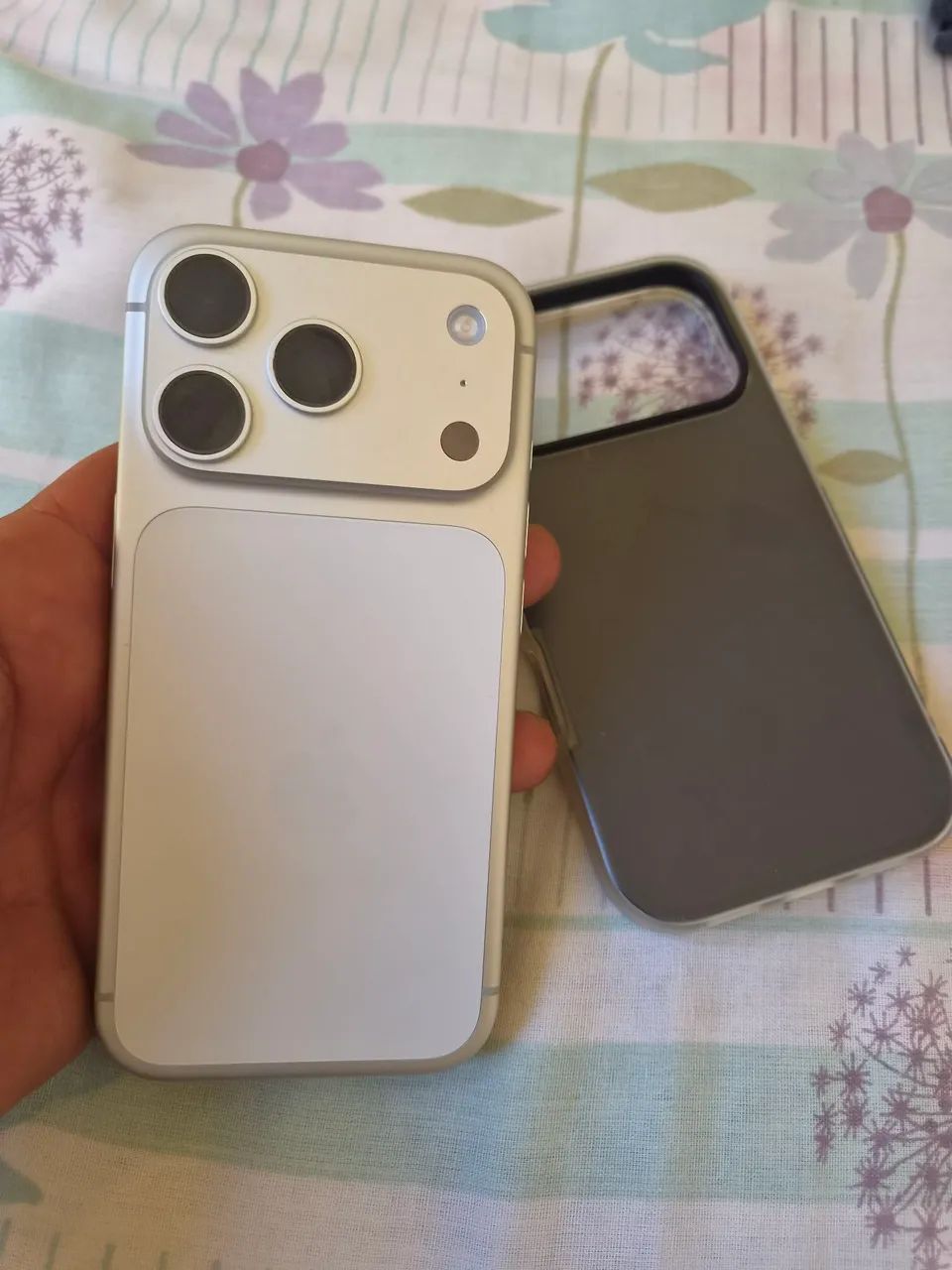 Iphone 17 pro 256gb tela trocada  - Foto 3