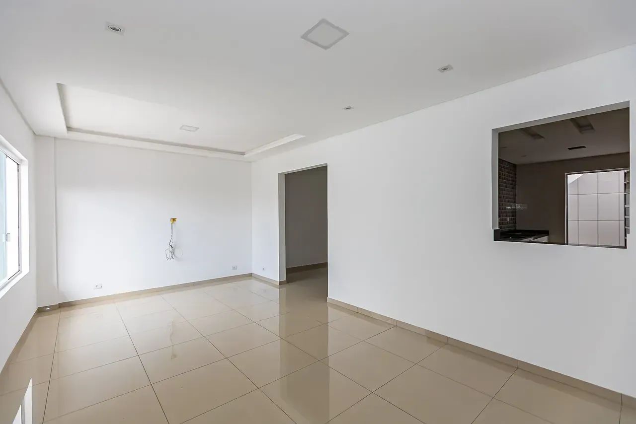 Sobrado no Uberaba, 106m², 3 quartos e 2 vagas - Foto 3