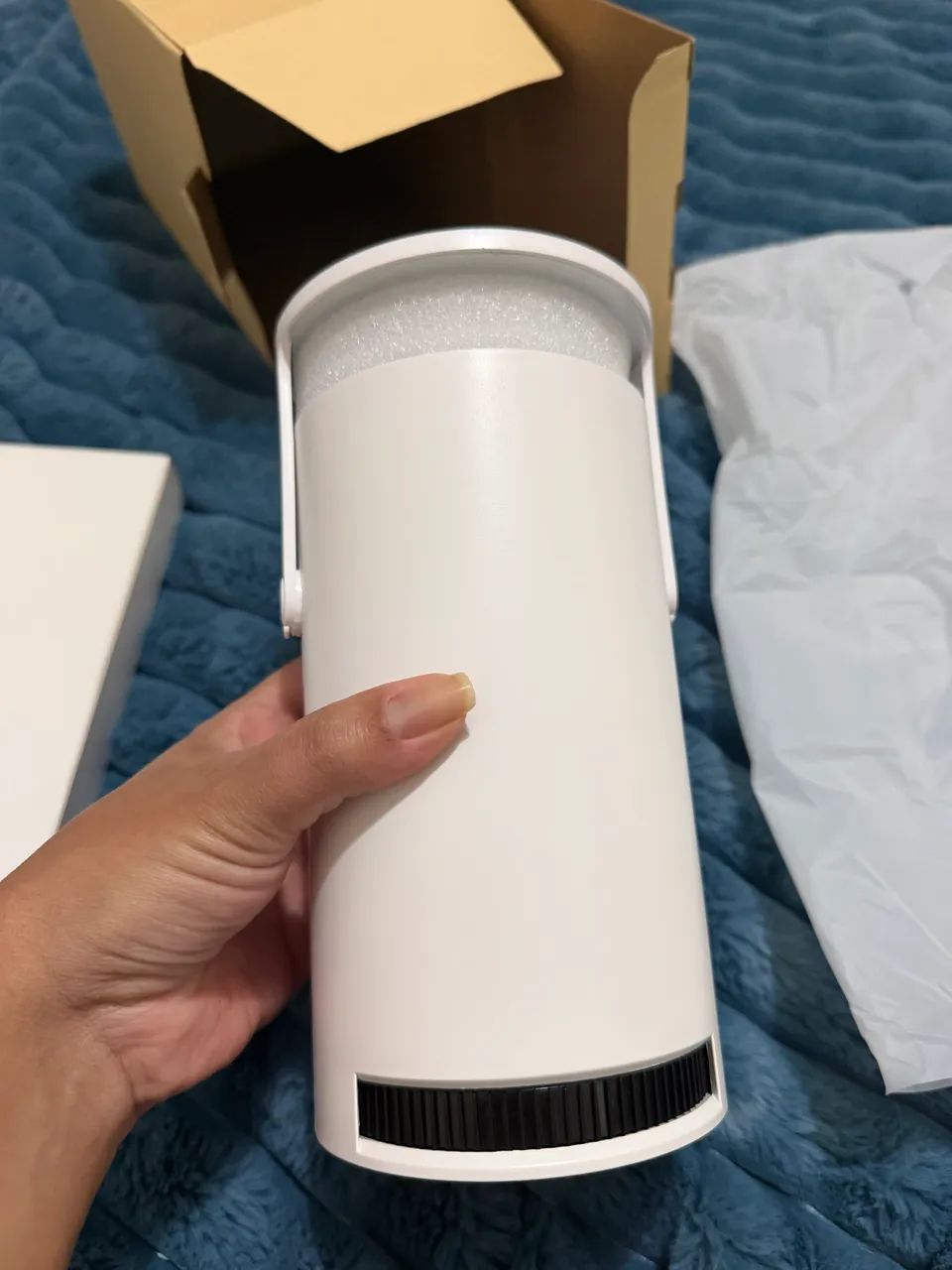 Mini Projetor Davely HY300 4K Android com Wi-Fi e Bluetooth NOVO NA CAIXA - Foto 3