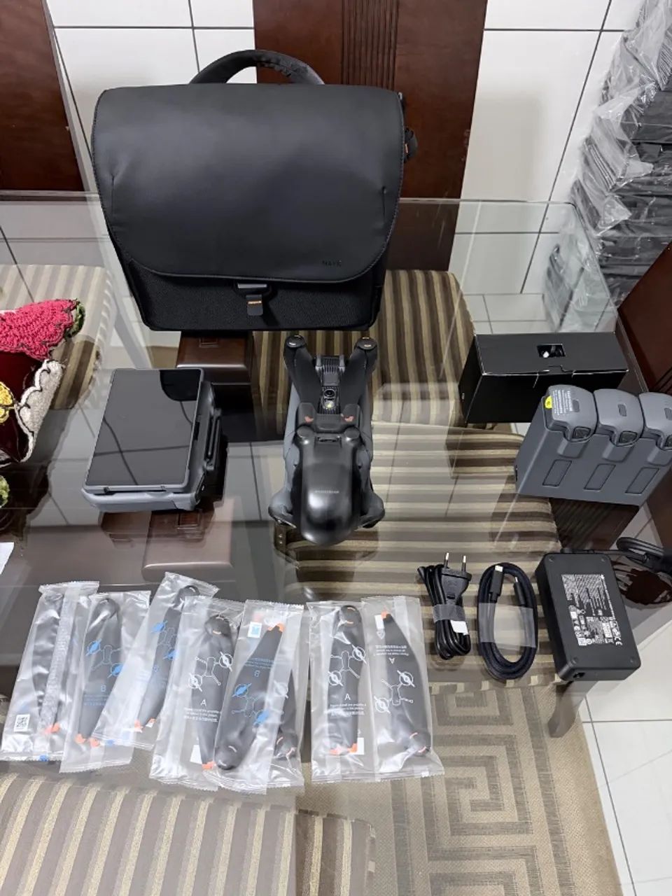 DRONE DJI MAVIC 4 PRO CREATOR COMBO - NOVO  - Foto 2