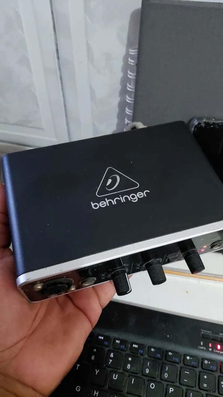 Placa de audio Beringher UmC 22 - Foto 2