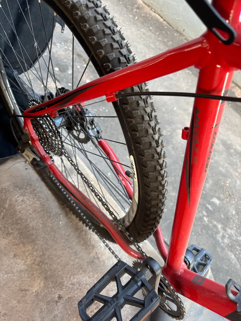 Vendo Bicicleta aro 29 super nova - Foto 3