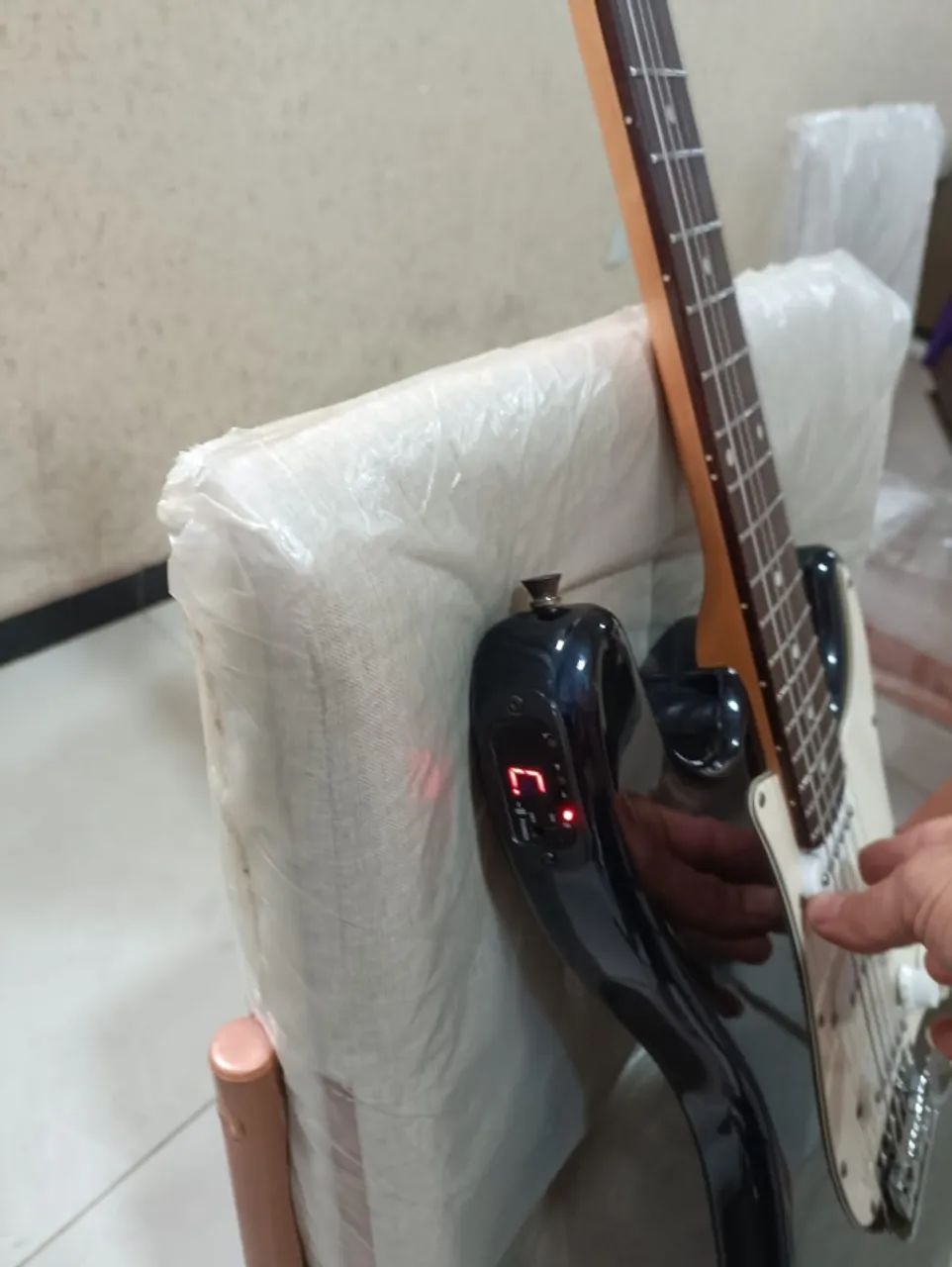 Guitarra - Foto 3