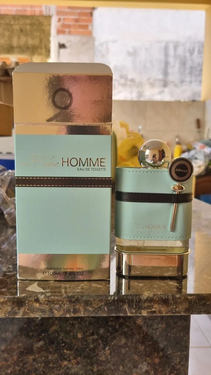 Blue homme